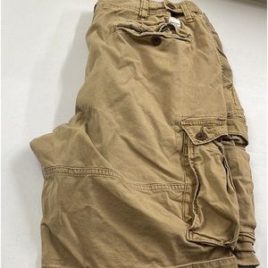 Men’s American Eagle Khaki shorts